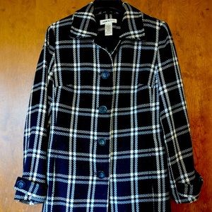 Jones & Co Womens Plaid Coat size 8